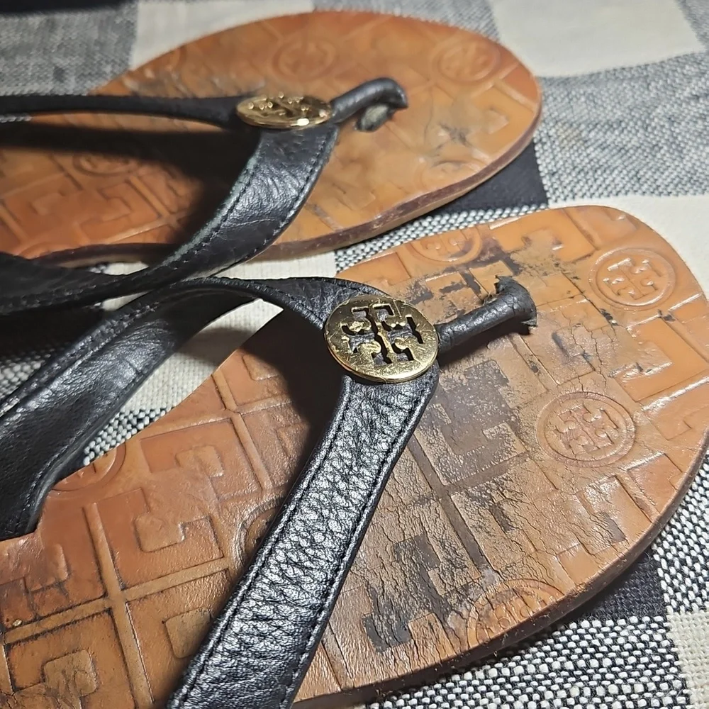 Tory Burch Black Leather/Gold Logo Thong Sandals, WELL Loved, Size 7